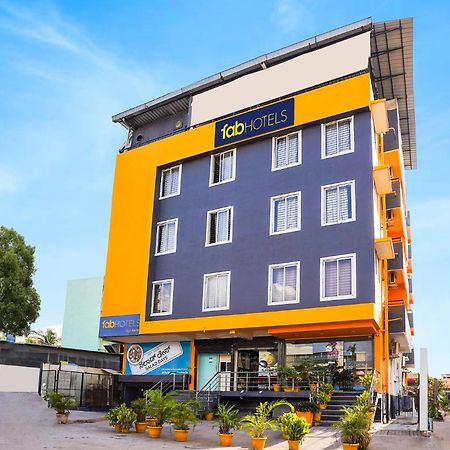 Fabhotel Astra - Electronic City Kammasandra Экстерьер фото